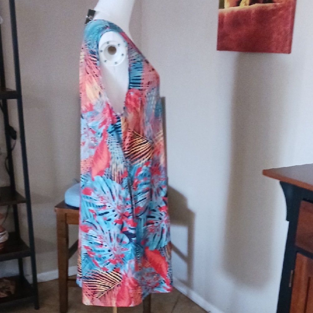 NWT- Sleeveless Tropical Print Shift Dress - Multicolor - Picture 6 of 13
